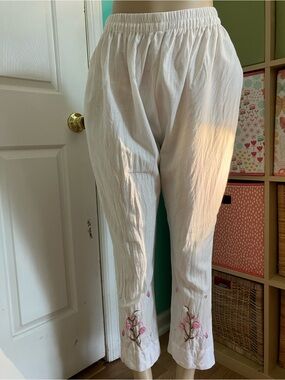 White Cotton Embroidered Elastic-Waist Pants
